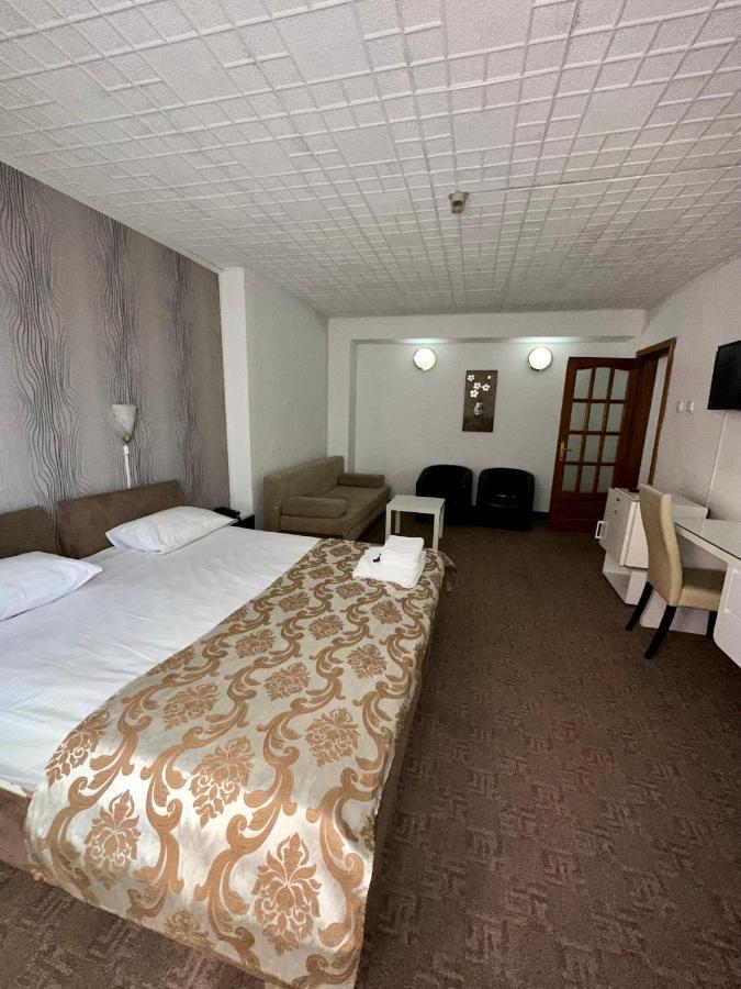 Darin Hotel Bukarest Exterior foto